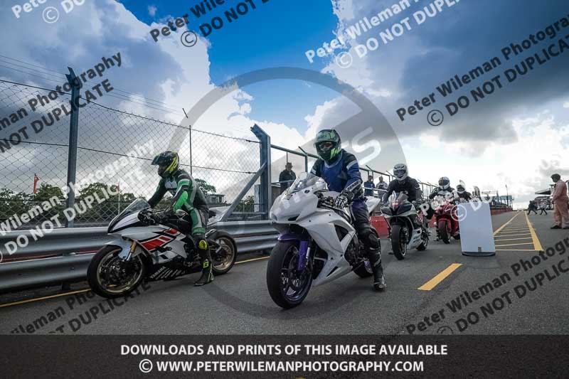 donington no limits trackday;donington park photographs;donington trackday photographs;no limits trackdays;peter wileman photography;trackday digital images;trackday photos